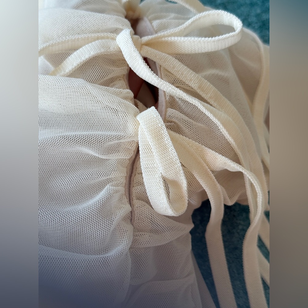 Chic Cream Ruched Blouse - Picture 7 of 11